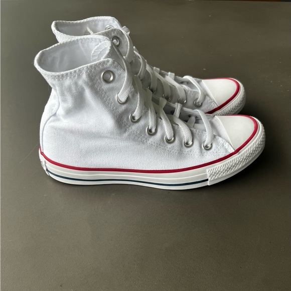 White Chuck Taylor All Star Converse - Picture 7 of 7